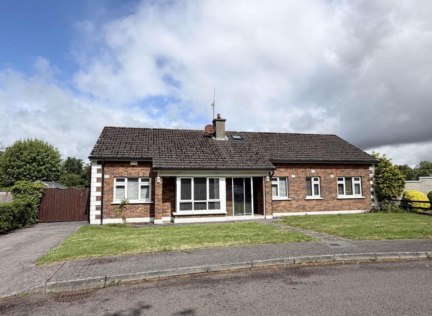 11 College Court, Cahir, County Tipperary, E21KX03