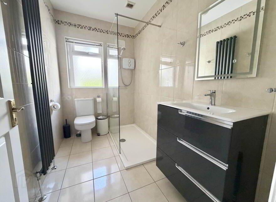 11 College Court, Cahir, County Tipperary, E21KX03