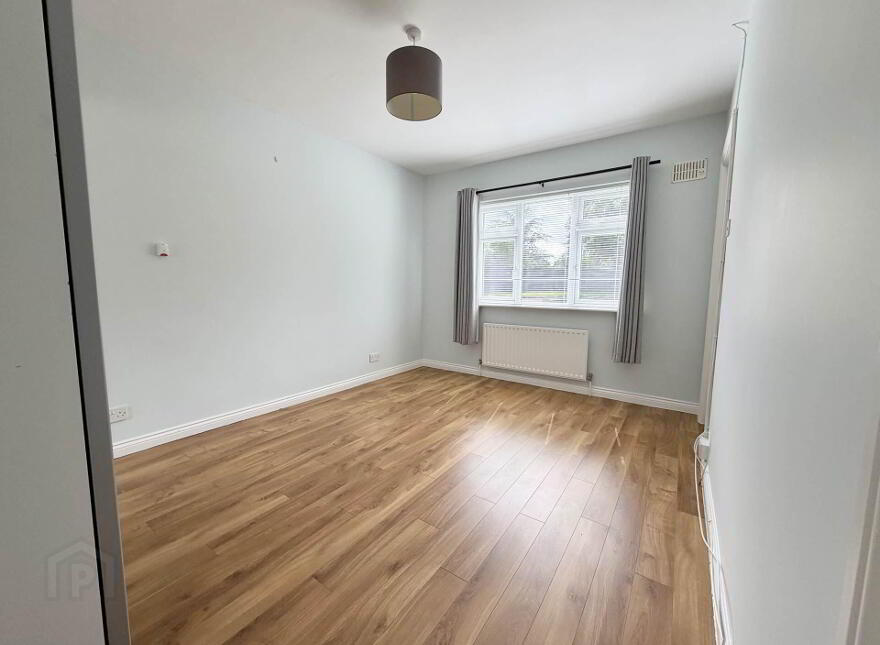 11 College Court, Cahir, County Tipperary, E21KX03