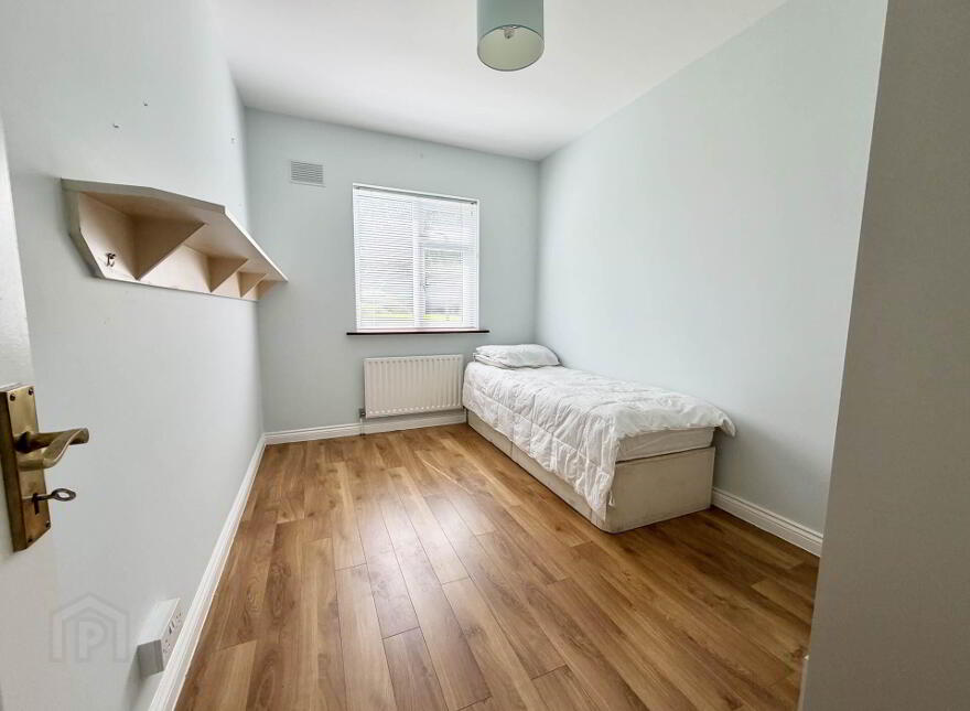 11 College Court, Cahir, County Tipperary, E21KX03