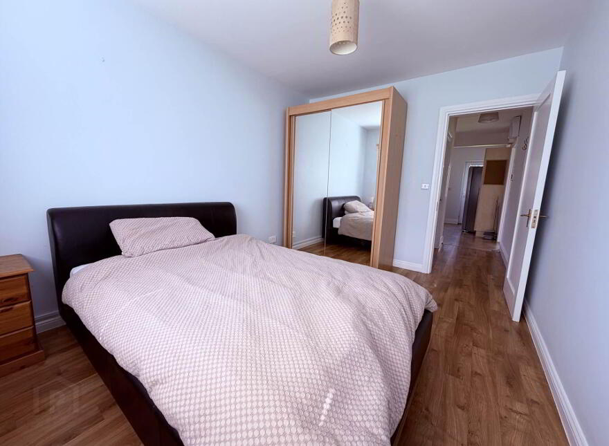 11 College Court, Cahir, County Tipperary, E21KX03