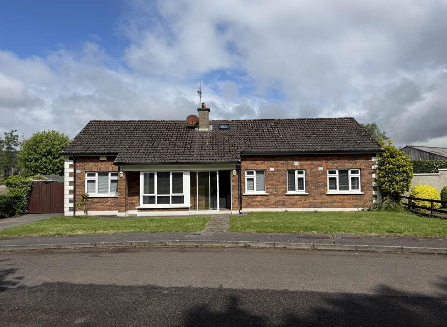 11 College Court, Cahir, County Tipperary, E21KX03