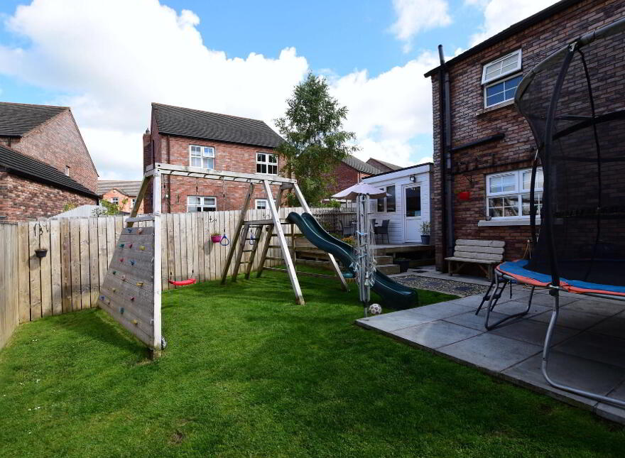 72 Wellington Park Drive, Maghaberry, BT67 0UP
