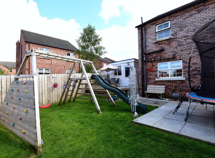 72 Wellington Park Drive, Maghaberry, BT67 0UP