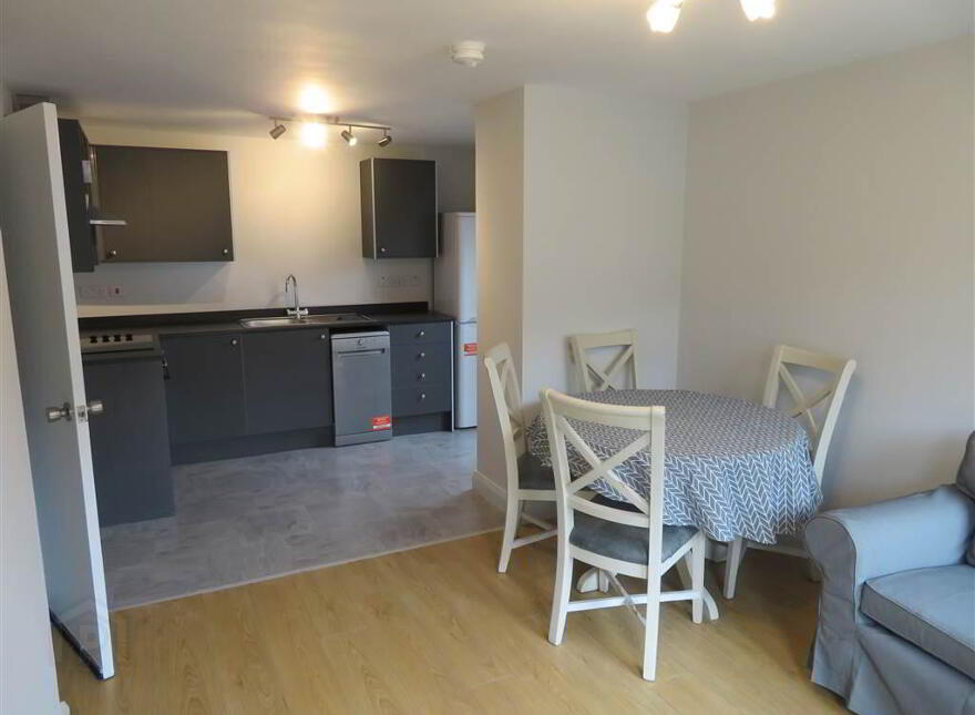 136 Erinvale Drive, Finaghy, Belfast, BT10 0GF