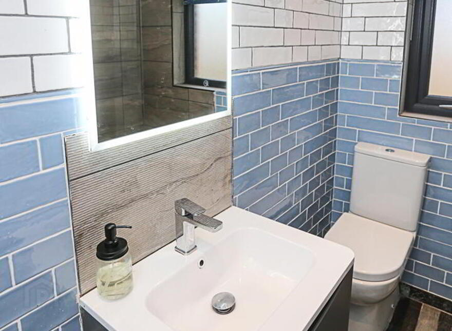 2 Gwyneth Park, Bangor, BT19 1EP