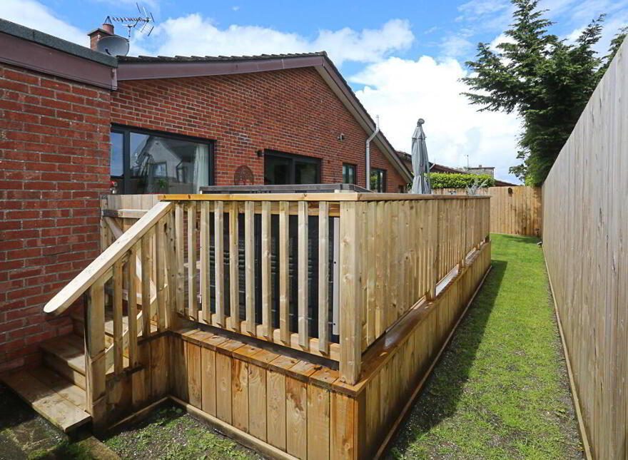 2 Gwyneth Park, Bangor, BT19 1EP