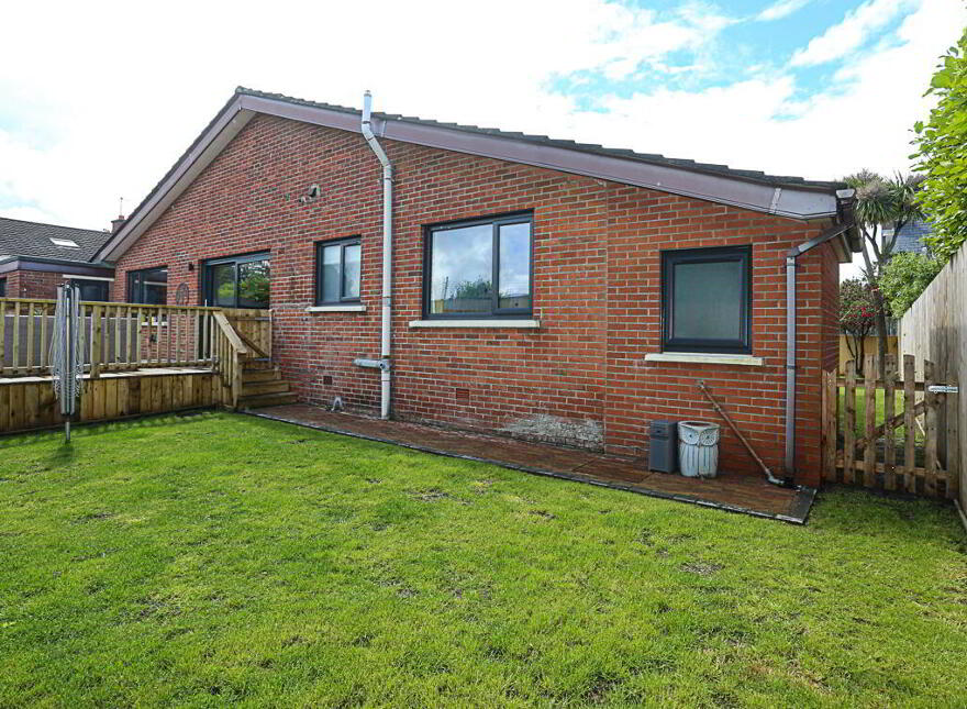 2 Gwyneth Park, Bangor, BT19 1EP