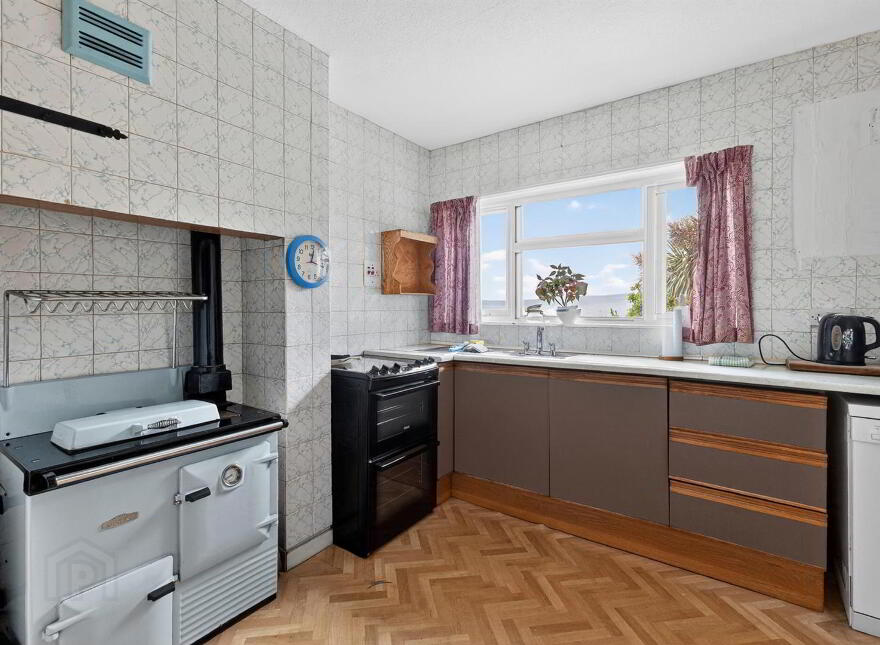 95 Station Road, Holywood, BT18 0BU