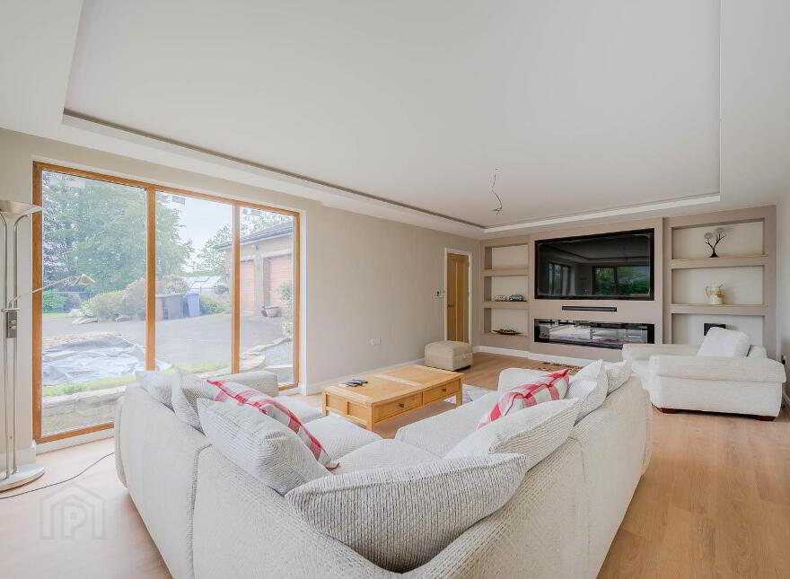 6 Ballyrogan Park, Newtownards, BT23 4SD