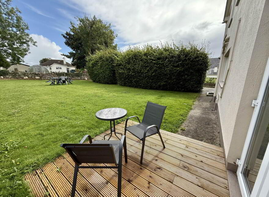 9b Knockroe, Castlerea, F45C934