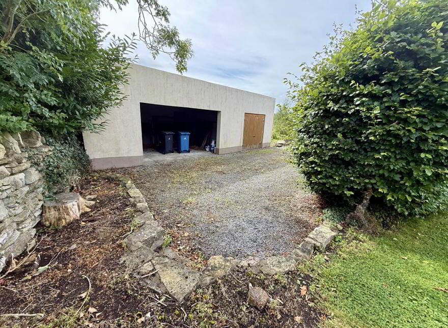 9b Knockroe, Castlerea, F45C934