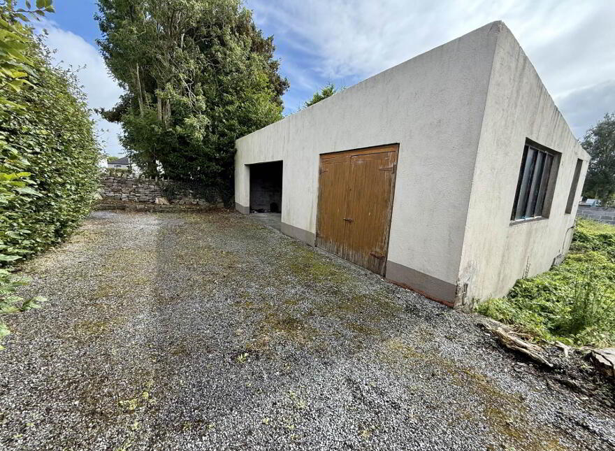 9b Knockroe, Castlerea, F45C934
