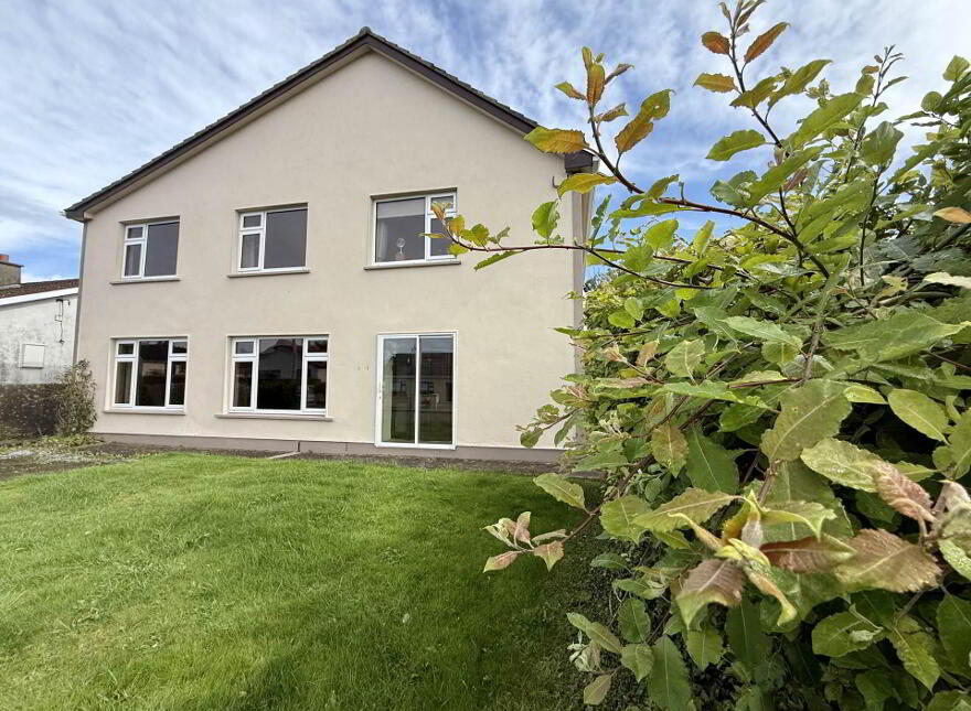 9b Knockroe, Castlerea, F45C934