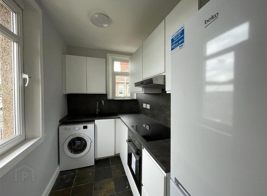 8 Parkhead Drive, Edinburgh, EH11 4SR