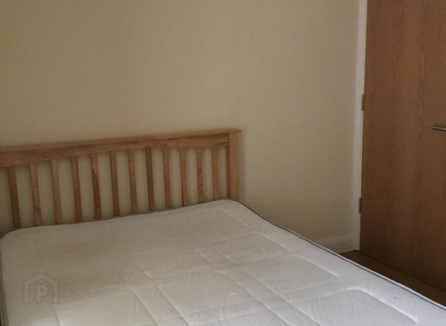 82 Eglantine Avenue, Belfast, BT9 6WT