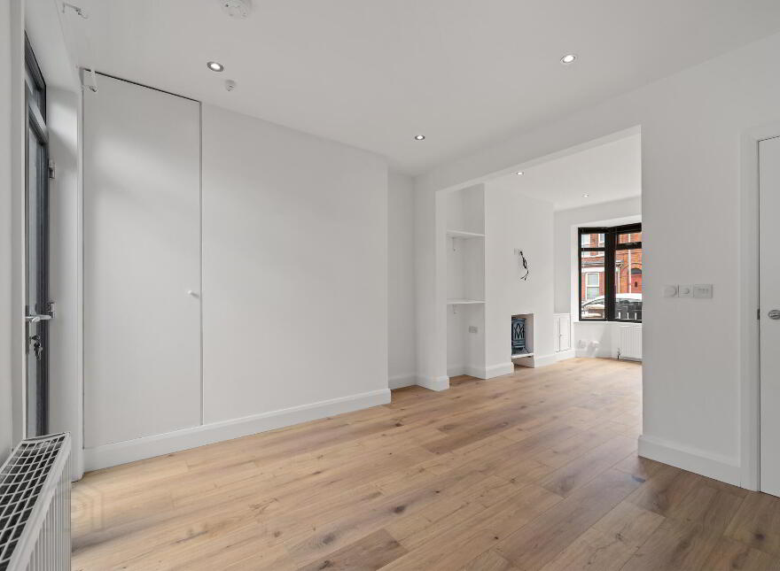 25 Ava Street, Ormeau Road, Belfast, BT7 3BS