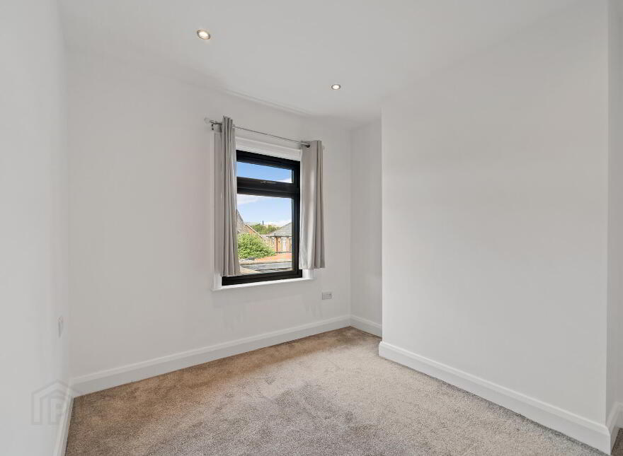 25 Ava Street, Ormeau Road, Belfast, BT7 3BS
