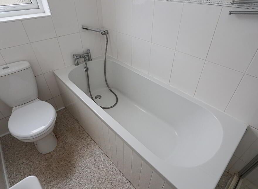 31 Enfield Parade, Belfast, BT13 3DX