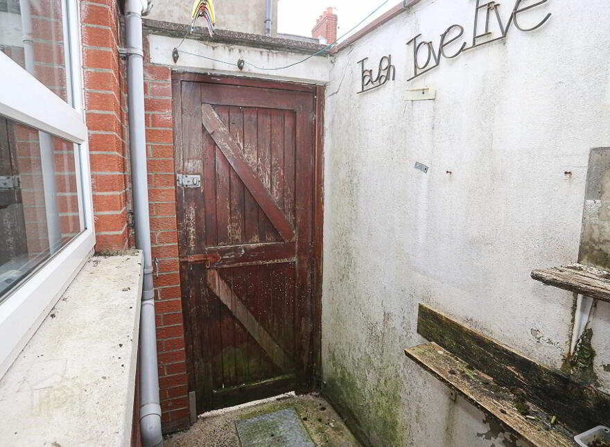 31 Enfield Parade, Belfast, BT13 3DX
