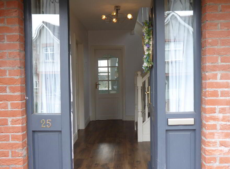 25, Dergmoney View, Omagh, BT78 1HZ