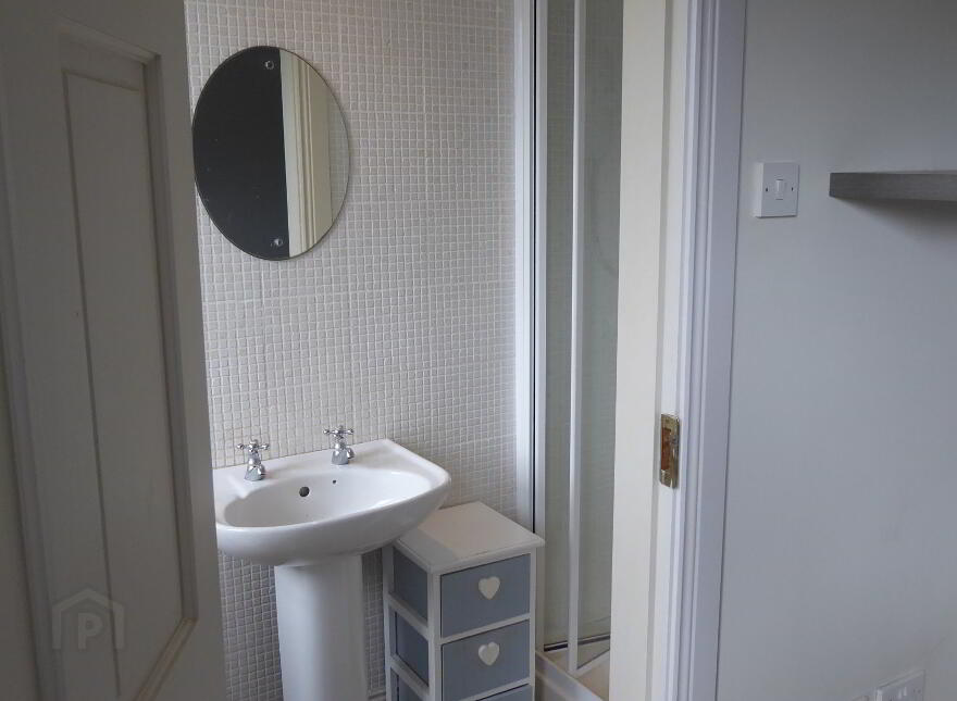 25, Dergmoney View, Omagh, BT78 1HZ