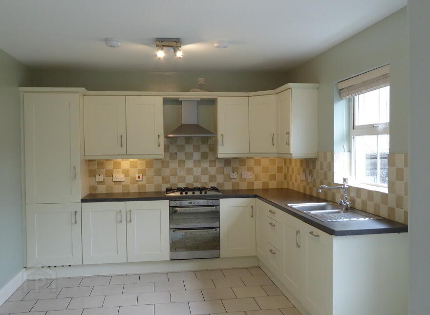 25, Dergmoney View, Omagh, BT78 1HZ