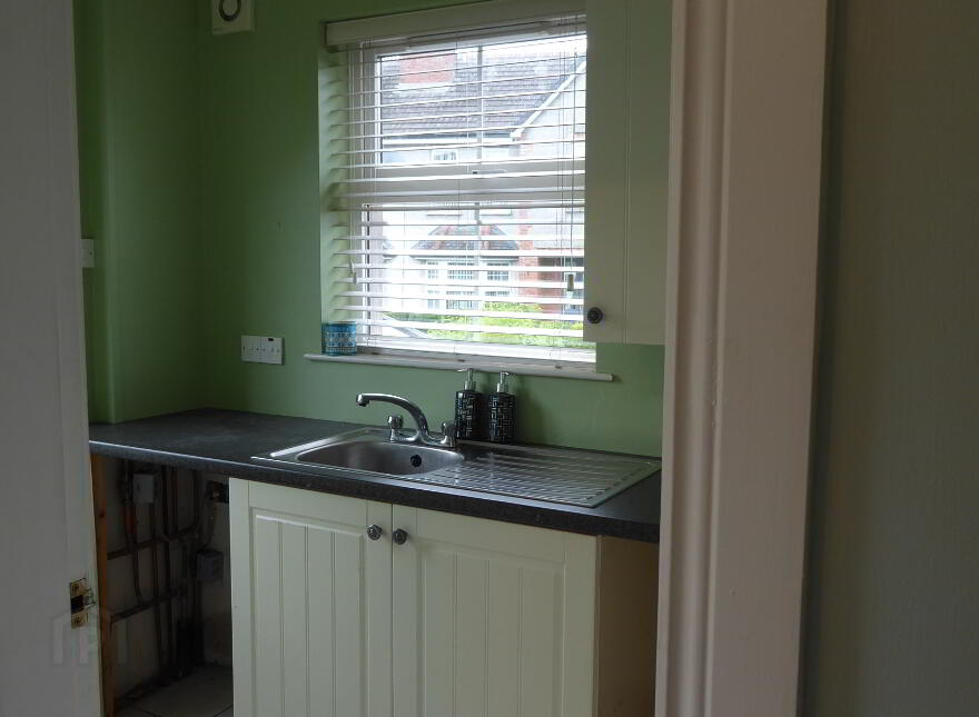 25, Dergmoney View, Omagh, BT78 1HZ
