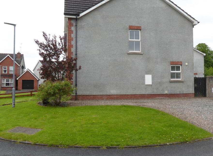 25, Dergmoney View, Omagh, BT78 1HZ