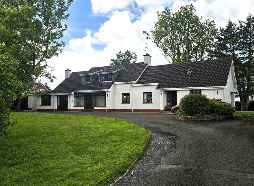 9 & 11 Castlebalfour Road, Lisnaskea, BT92 0GA