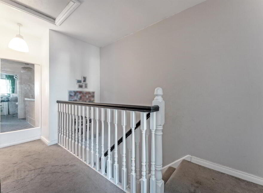 26 Mayfield Square, Belfast, BT10 0QR
