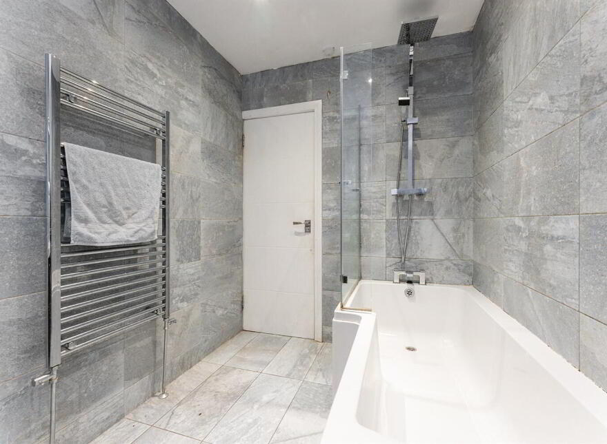 26 Mayfield Square, Belfast, BT10 0QR