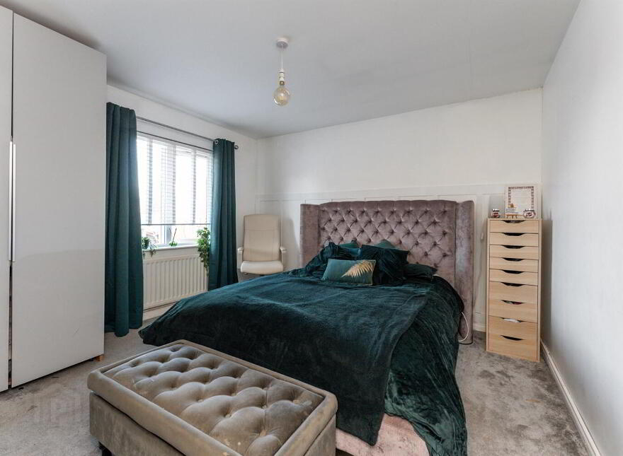 26 Mayfield Square, Belfast, BT10 0QR