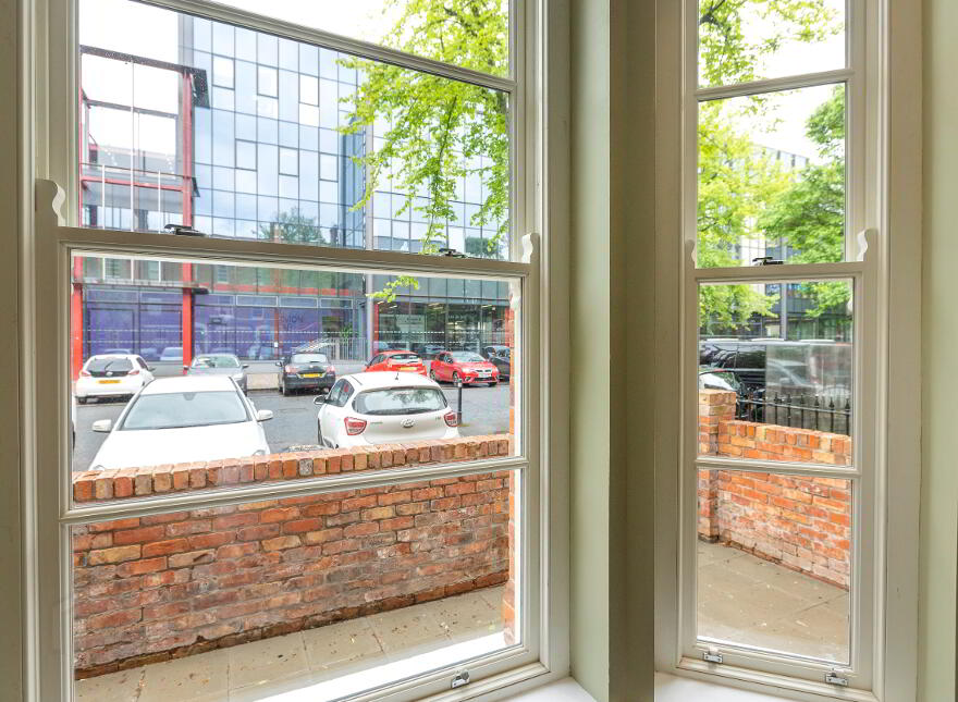 8 Elmwood Avenue, Belfast, BT9 6AY