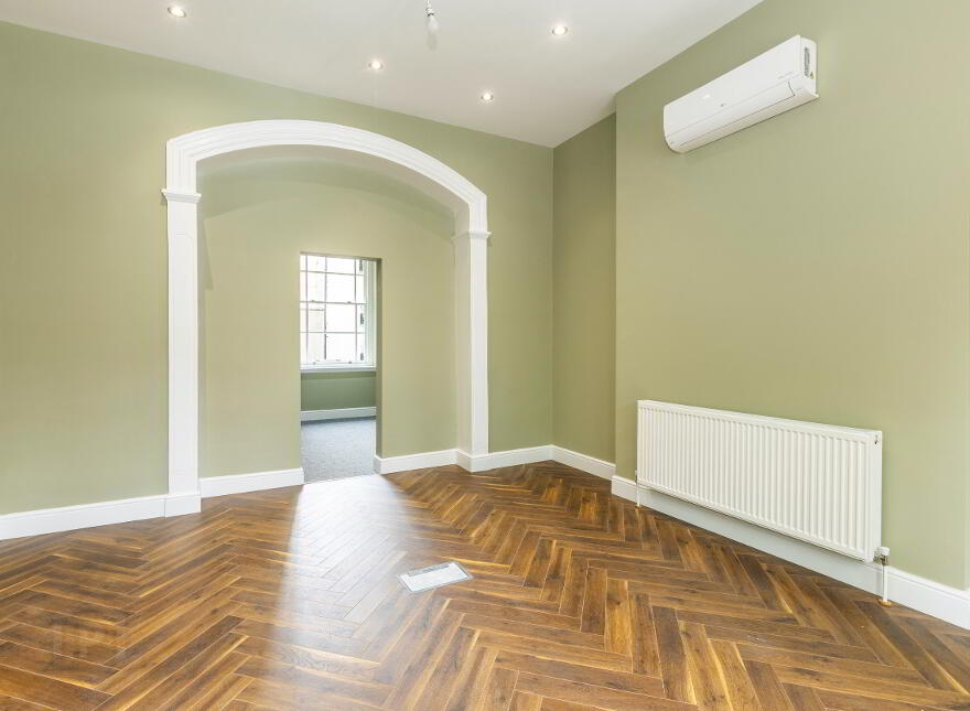 8 Elmwood Avenue, Belfast, BT9 6AY