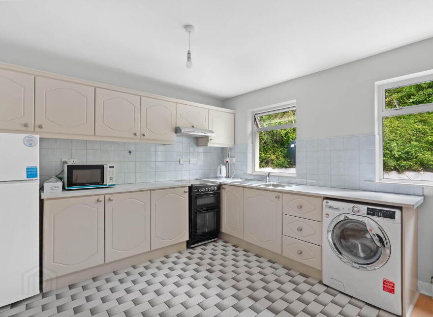 43 Elmwood Downs, Letterkenny, F92P7RF