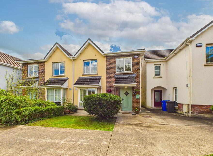 Sweetbriar, 8 Monteverdi Grove, Farmleigh, Waterford Cit...Waterford City Centre, X91R1HE photo