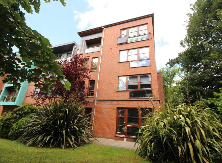 E5 The Elms, Malone Square Malone Road, Belfast, BT9 6SB