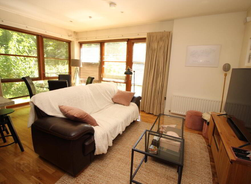 E5 The Elms, Malone Square Malone Road, Belfast, BT9 6SB