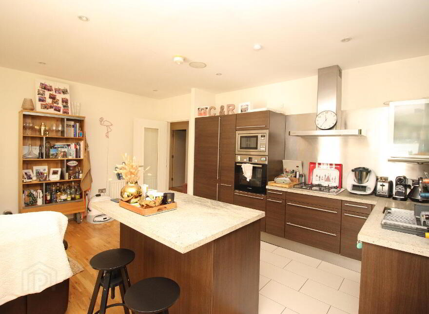 E5 The Elms, Malone Square Malone Road, Belfast, BT9 6SB