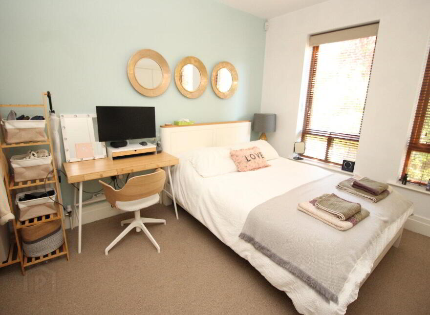 E5 The Elms, Malone Square Malone Road, Belfast, BT9 6SB