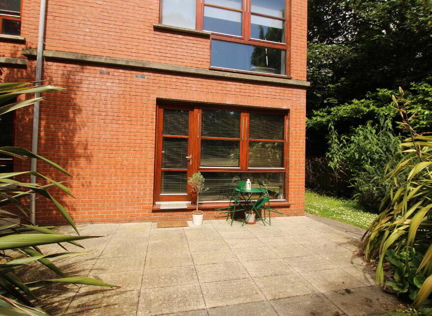 E5 The Elms, Malone Square Malone Road, Belfast, BT9 6SB