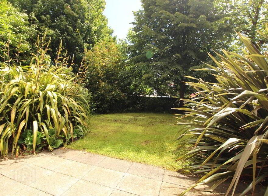 E5 The Elms, Malone Square Malone Road, Belfast, BT9 6SB