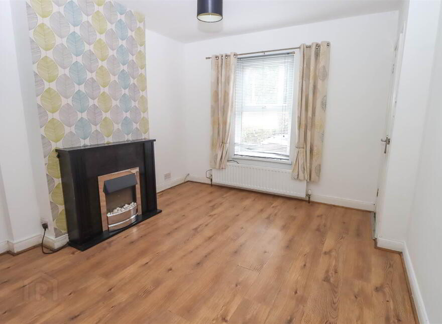 44 Talbot Street, Newtownards, BT23 4EG photo 4
