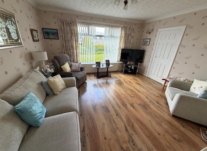 15 Killeen Avenue, Bangor, BT19 1NB
