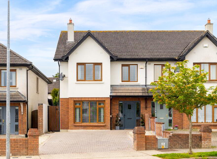 2 Woodlands Drive, Gorey, Y25KF40 photo