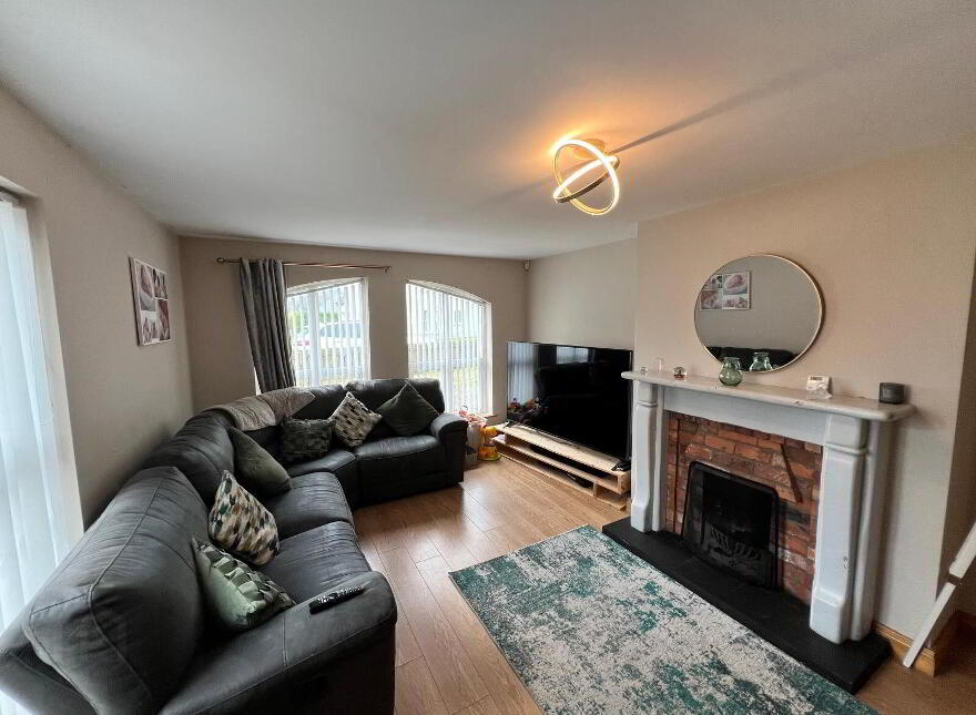 14 Magheraboy Avenue, Portrush, BT56 8GW