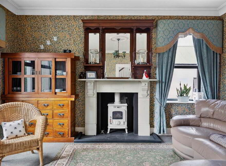 29 Cabra Road, Hillsborough, BT26 6NB