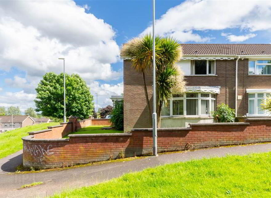16 Glasvey Gardens, Dumurry, Belfast, BT17 0DX