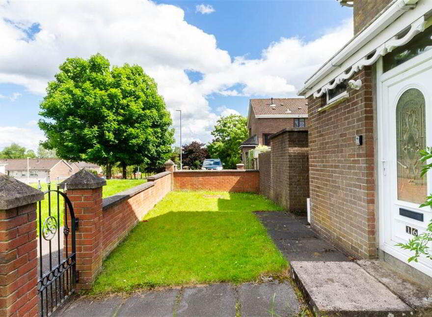 16 Glasvey Gardens, Dumurry, Belfast, BT17 0DX